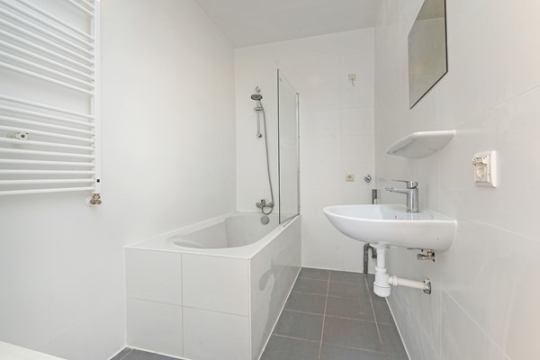Medium property photo - Harderwijkstraat 181, 2573 ZE Den Haag